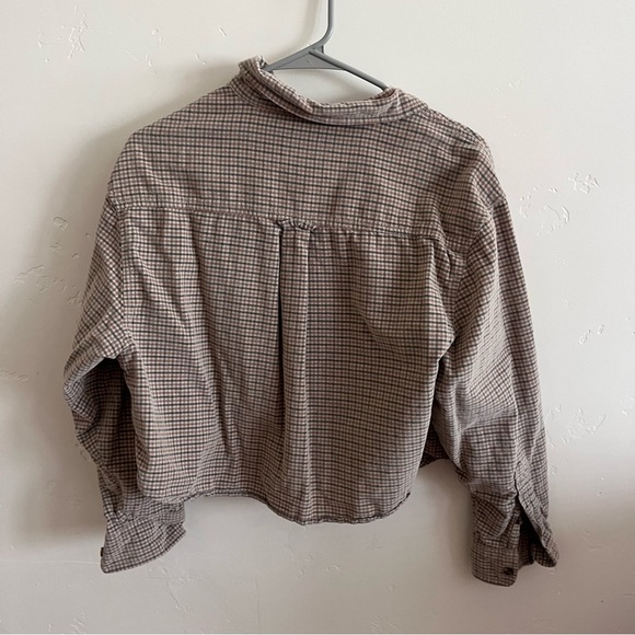 American Eagle Size Small Cropped Trendy Flannel! - Picture 2 of 3